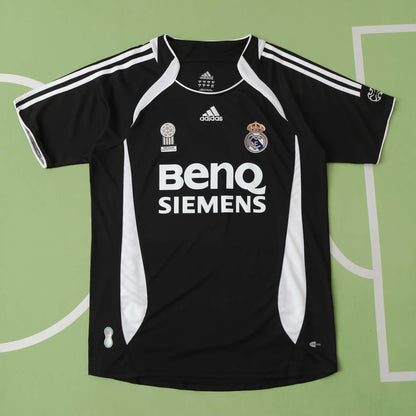 Real Madrid 2006/07 Away Retro jersey