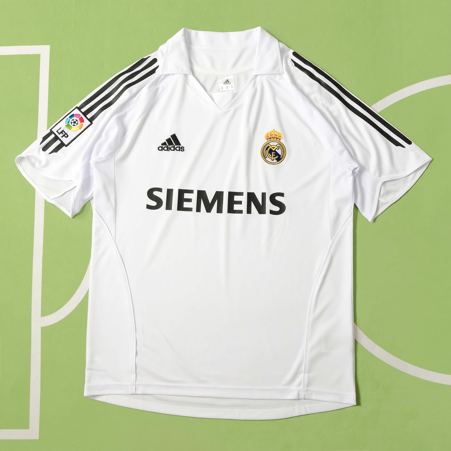 Real Madrid 2005/06 Home Retro jersey