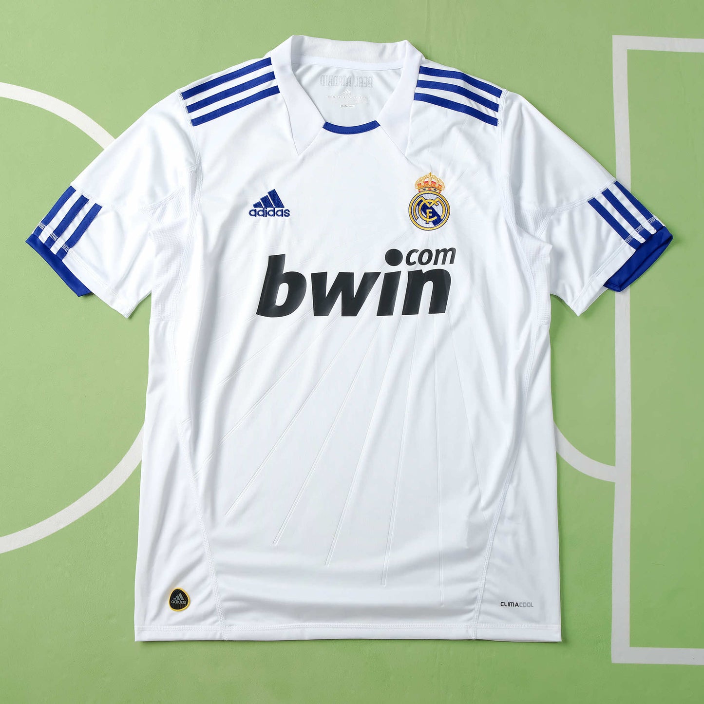 Real Madrid 2010/11 Home Retro jersey